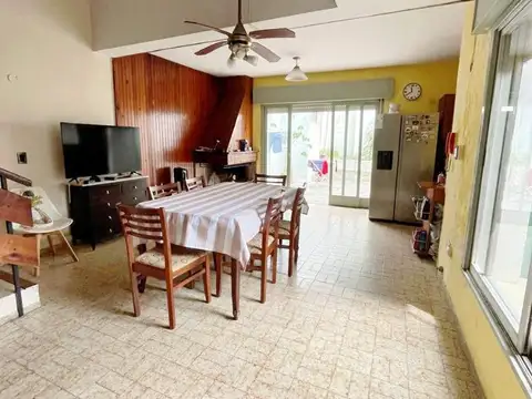 Casa semi céntrica