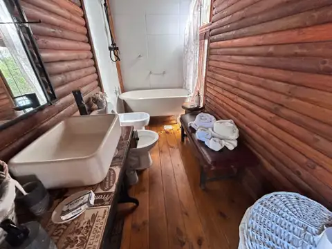 Casa en Venta con 3 cocheras