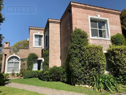 Muy linda casa  en venta en el Barrio Cerrado El Trebol