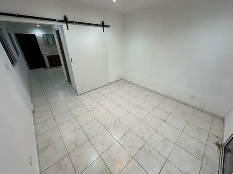 Monoambiente en planta baja en alquiler