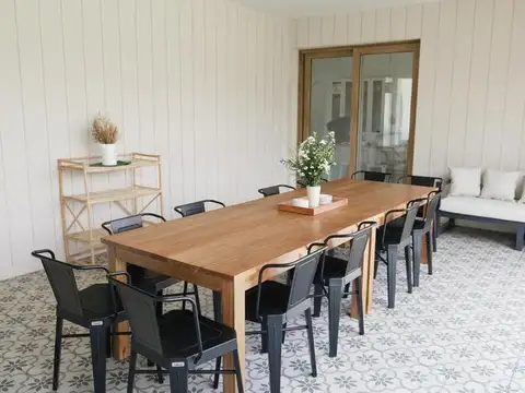Casa 7 ambientes con 3 baños