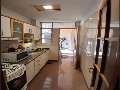 Casa de 6 ambientes en Venta en Almagro