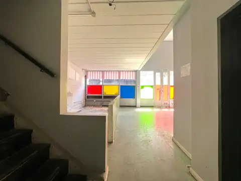 Espectacular Lote con local construido en Las Cañitas!