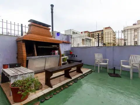 PH 8 ambientes entrada indep./ quincho y terraza!