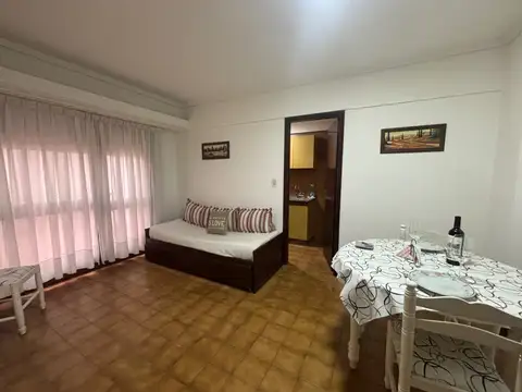 Departamento en Venta en Plaza Colon, USD 65.000