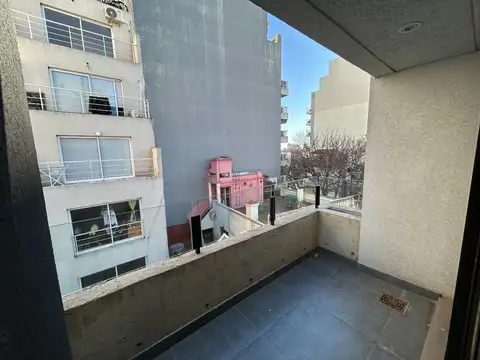 Departamento en Alquiler en Parque Chas, $ 750.000