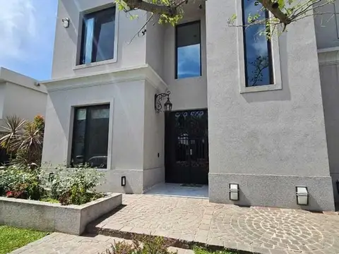 Casa en Venta en Nordelta Los Lagos, USD 1.050.000