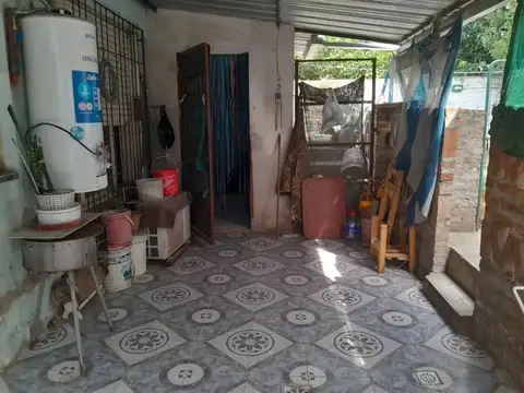 Casa 5 ambientes con 2 baños