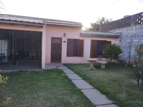 Casa en Venta con 1 cochera