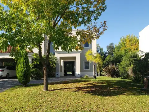 Venta Casa 6 amb c/Renta barrio San Francisco Villanueva Tigre