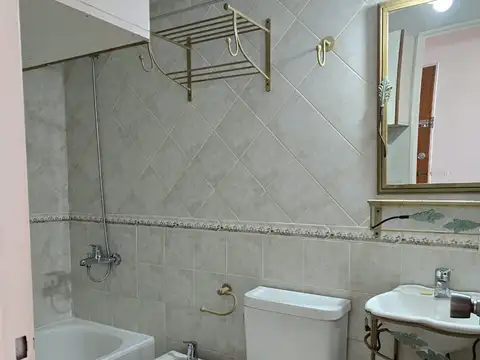 EXCELENTE DEPARTAMENTO DE 1 AMBIENTE C/BALCON
