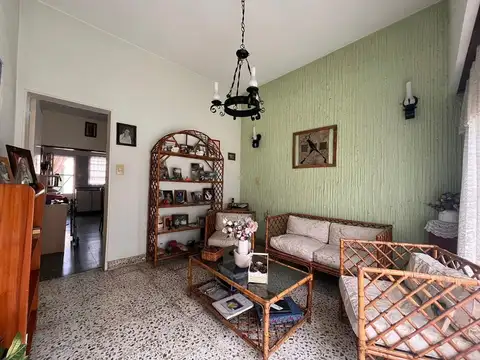 Casa en Venta en Valentin Alsina, USD 141.000