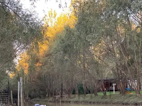 Lote con mejoras en venta, Arroyo Sandor Mikler, Islas de San Fernando Segunda Sección.