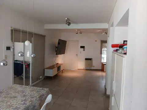 Casa en Alquiler en Castelar, $ 2.500.000