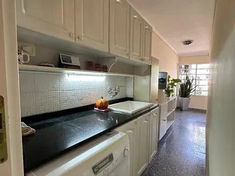 Venta casa chalet 3 ambientes castelar sur