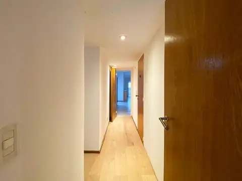 Departamento en Alquiler con 2 cocheras