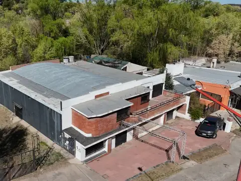 Local - Venta - Argentina, Juana Koslay - Avenida teniente Juan D Peron 50