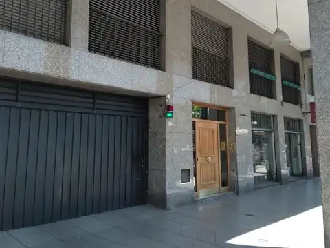 Oficina Monoambiente con 2 baños