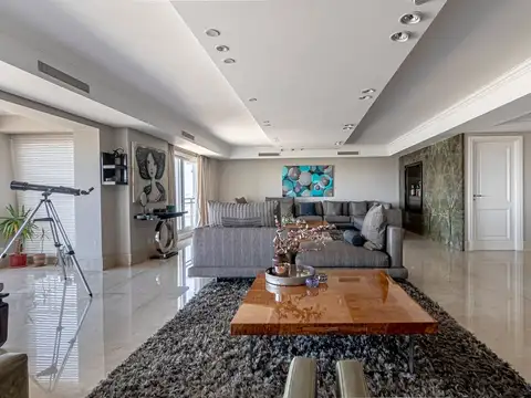 Departamento en Venta de 4 dormitorios