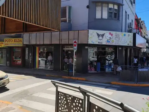 Local en Venta 57 años