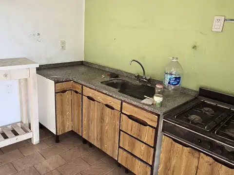 LOCALES EN VENTA + GALPON+ VIVIENDA
