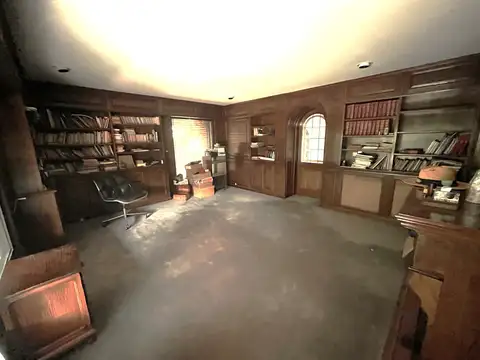 Casa en Venta con 6 cocheras