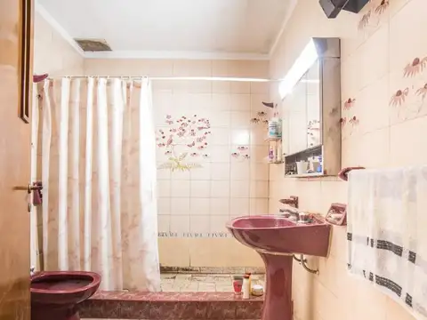 Venta / permuta - Casa 2 Dormitorios - Cinco Esquinas - Rosario
