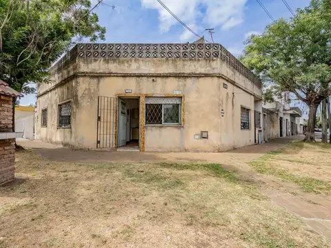 VENTA Ph o local +  vivienda a refaccionar