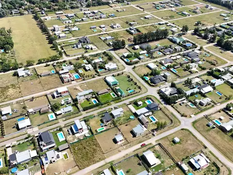 Lote 8 en Venta, Barrio Los Mirtillos II, Zárate. Superficie total de 608 m2.