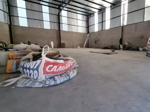 VENTA GALPON HURLINGHAM PERMUTA A ESTRENAR