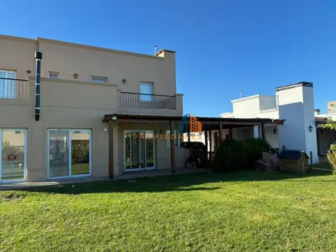 Casa en Venta en Horizontes al Sur, USD 195.000