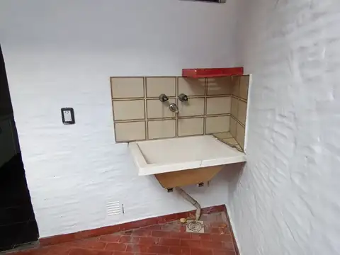 Depto Tipo Casa 2 ambientes con 1 baño