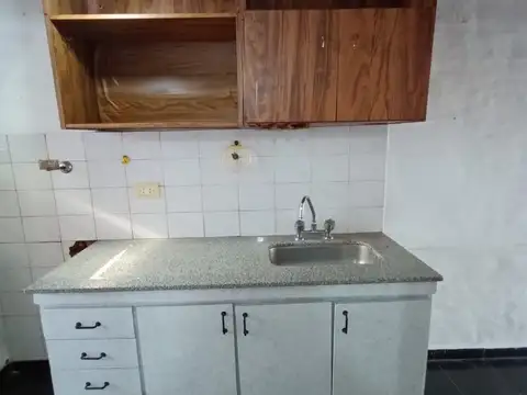 Depto Tipo Casa en Alquiler de 1 dormitorio