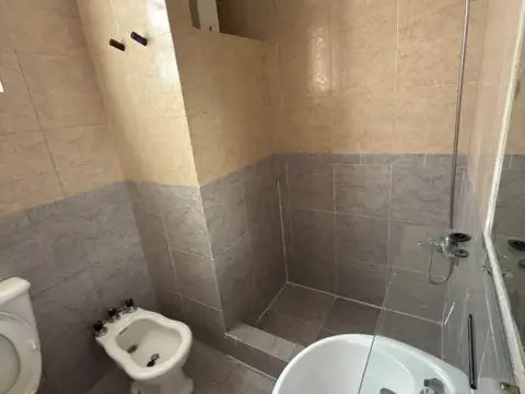Depto Tipo Casa en Alquiler 70 años