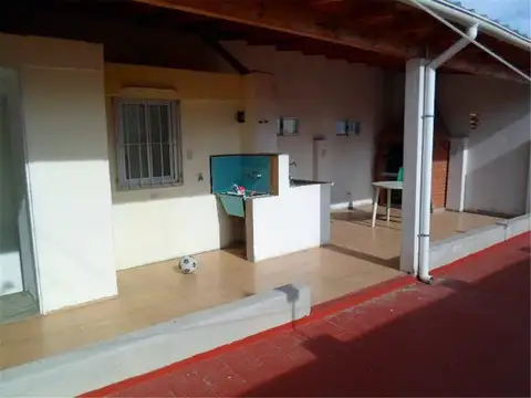 Depto Tipo Casa en Alquiler de 1 dormitorio