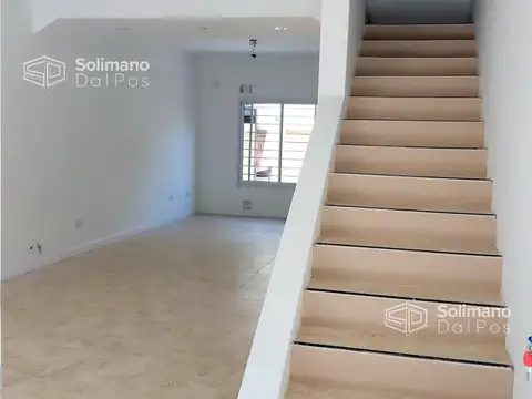 Depto Tipo Casa en Venta 4 años