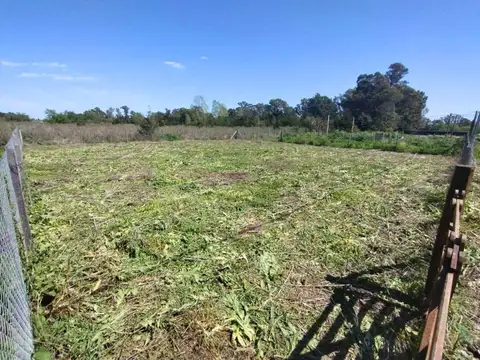 Terreno en Venta 27  mts Fondo