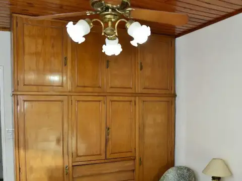 Casa 6 ambientes con 3 baños