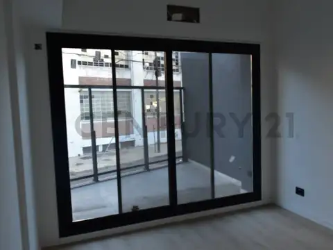 Av San Martin 4000, Piso 1