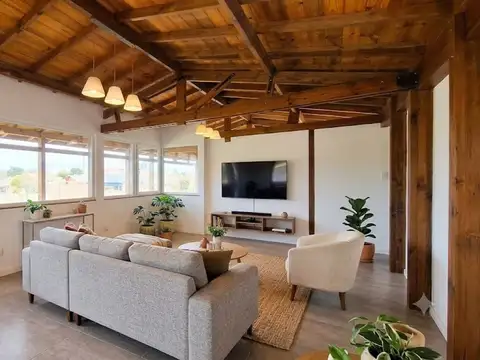 Venta casa 4 ambientes con pileta y parque Rumencó