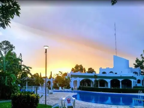 Las Brisas Country Club