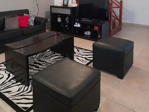 Casa en Venta con 4 cocheras