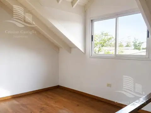 Casa 5 ambientes con 2 baños