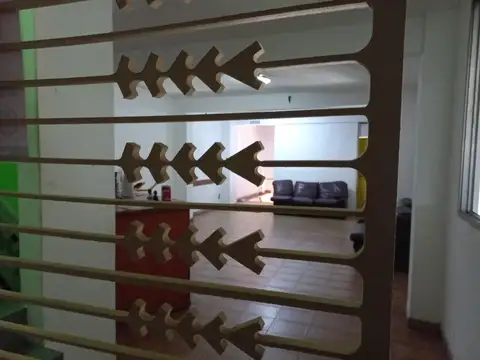 Italia (Calle Nro. 41) 5600