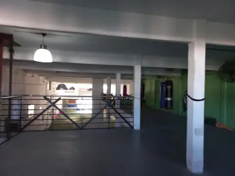 Galpon en Venta 45  mts Fondo