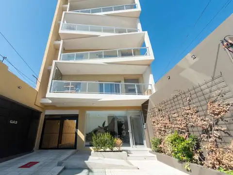 VENTA  2AMB. C/COCHERA  IMPECABLE V.ALSINA