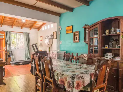 Casa en Venta con 1 cochera