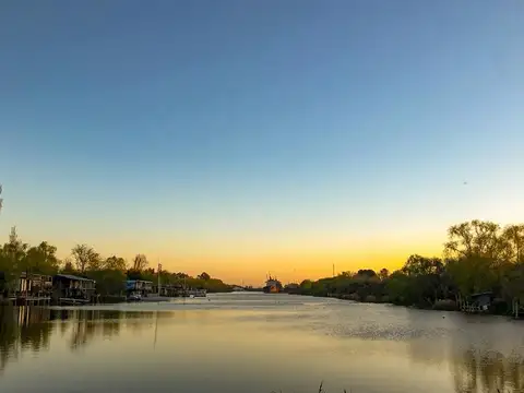 ISLA SANTIAGO