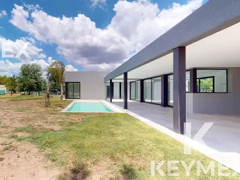 Casa en Venta en Club Miralagos, USD 340.000