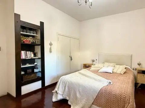 Venta PH 4 ambientes en Moron Centro